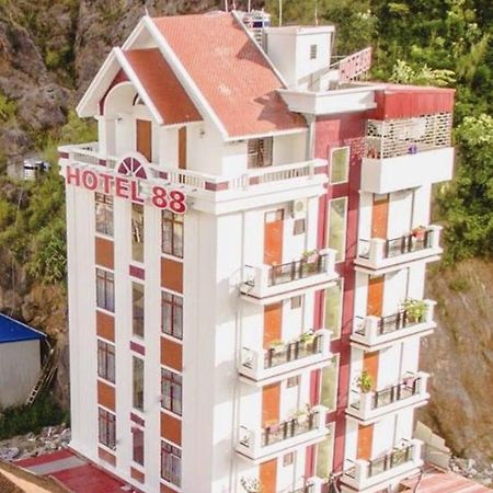 Hôtel Khach San 88 à Moc Chau Extérieur photo